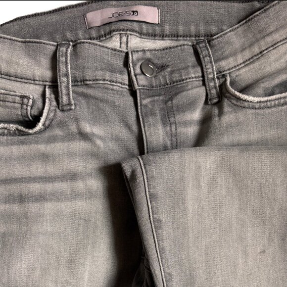 Comfortable!! Joe's Jeans Distressed Gray Skinny Jeans with stretch 26 - Picture 2 of 4